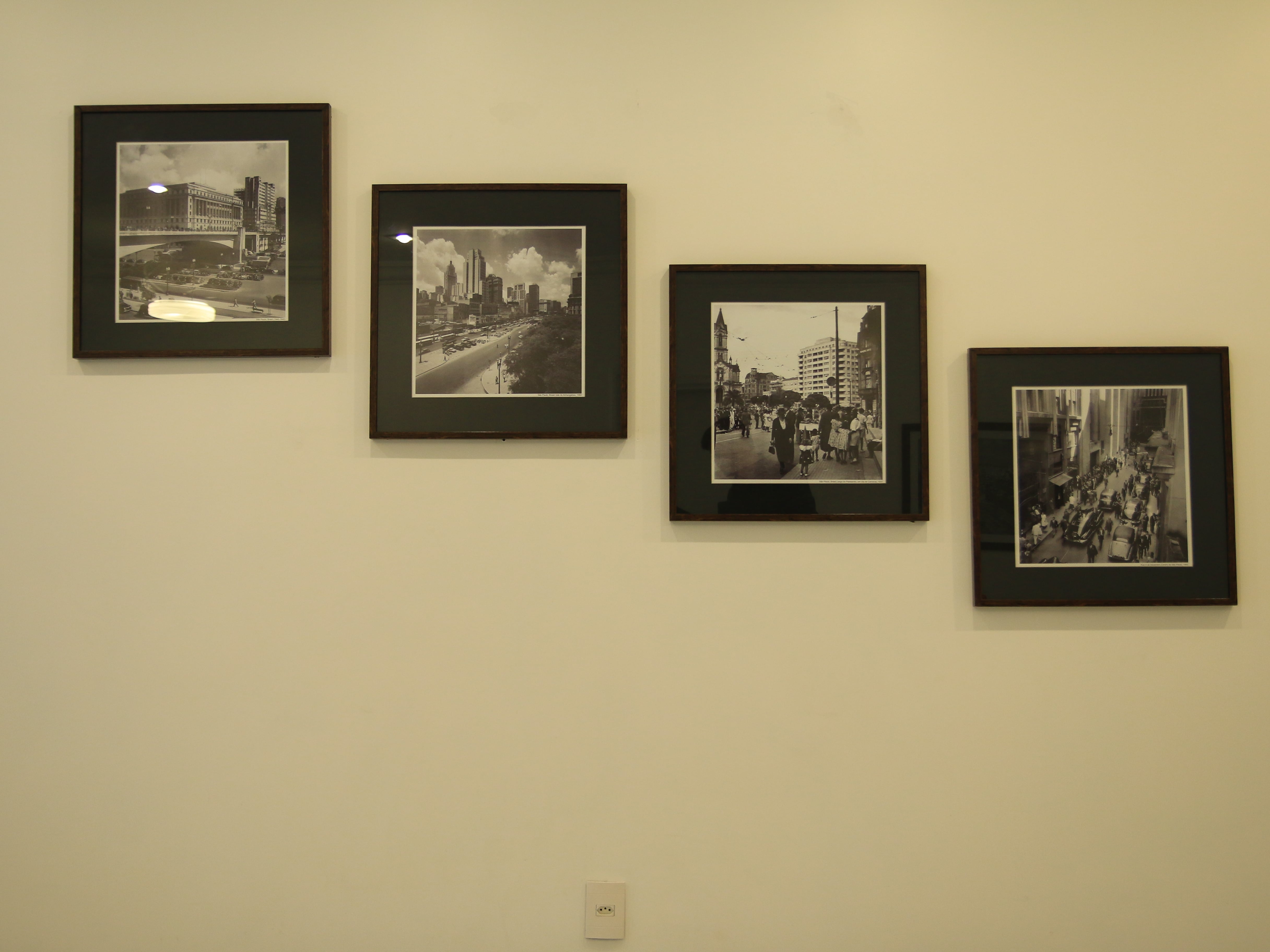 Decoração com quadros de SP-min.JPG